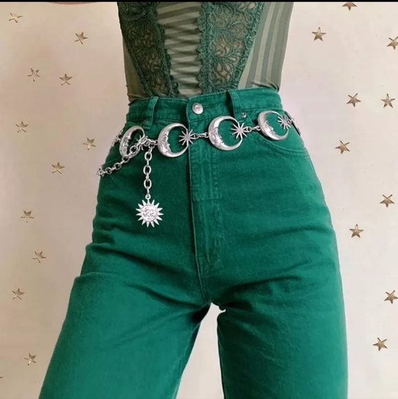 Celestial Silver Chain Belt - Picture 1 of 13